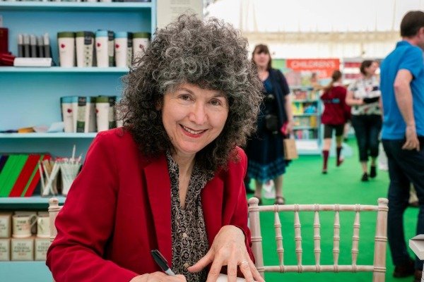 Caroline Lawrence Episode